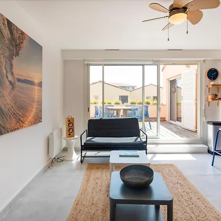 Notre Dame Apartment