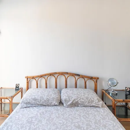 Notre Dame Apartment